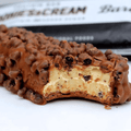Barebells Proteiinipatukka - Cookies & Cream (12 x 55 g)